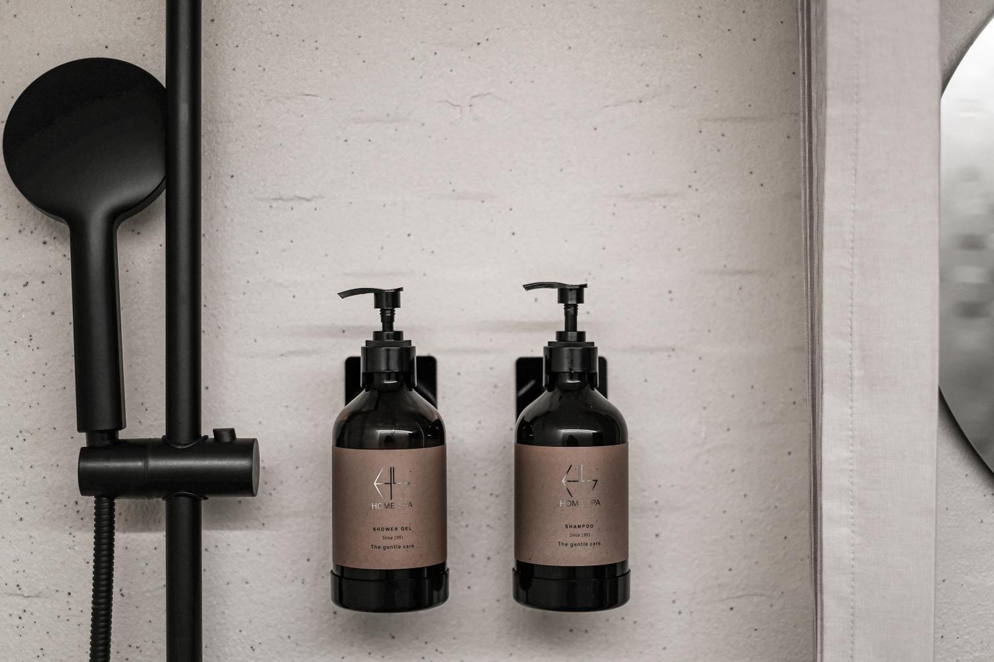 We2 Design Hotel Taichung Extérieur photo